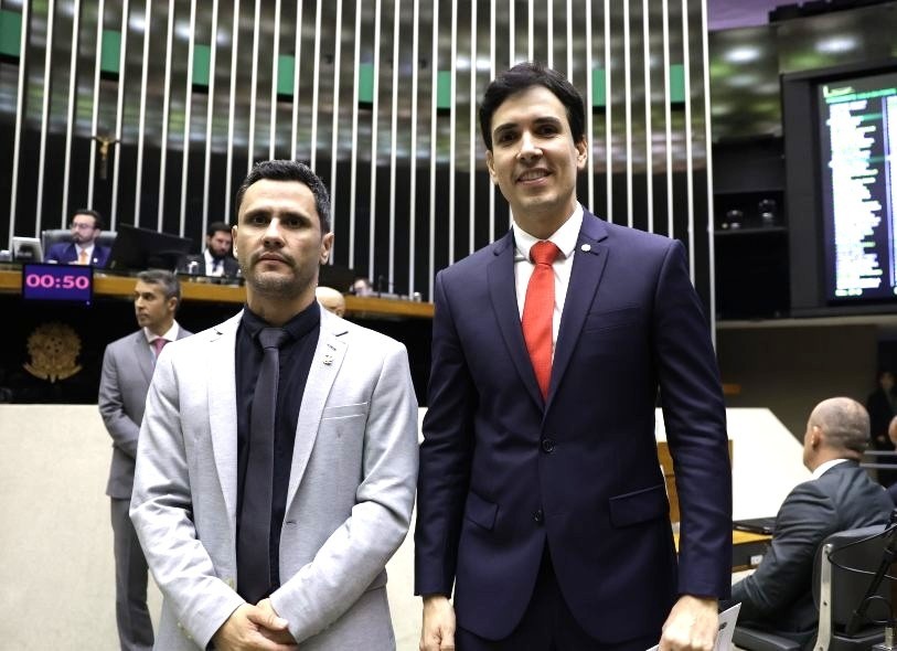 Republicanos-MG admite conversa com Marcelo Aro, mas diz que Cleitinho é prioridade