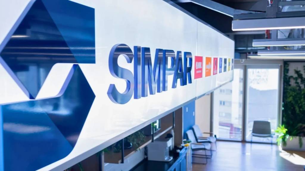 Simpar prepara CarSIM após fechar lojas de usados da Automob