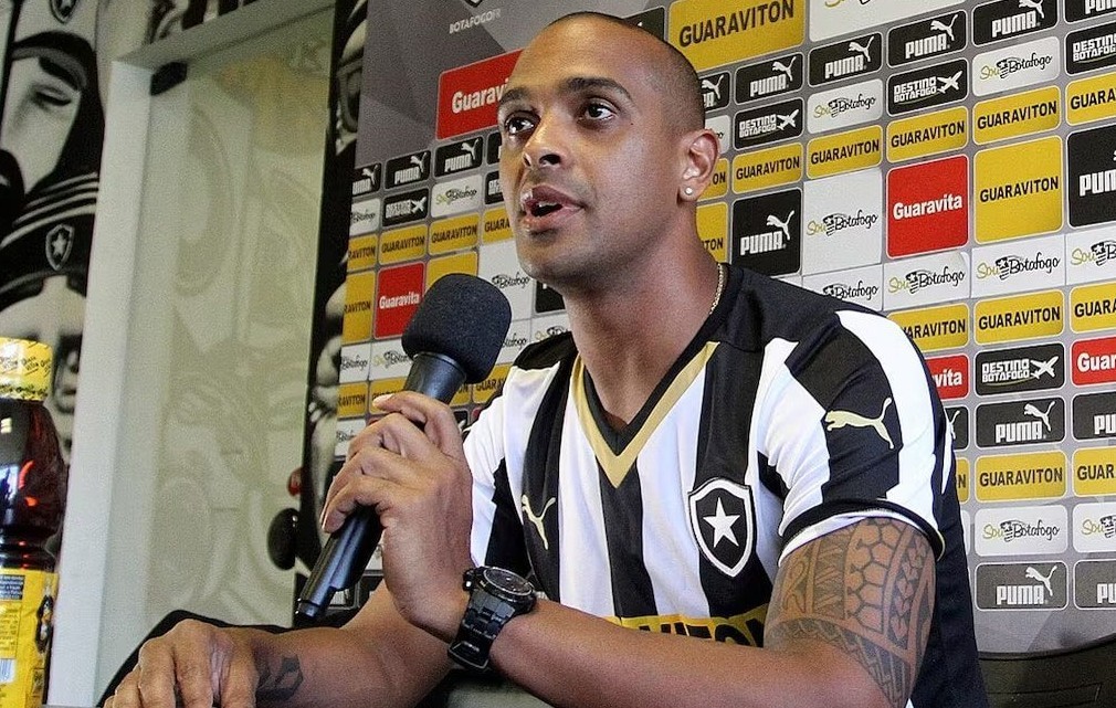 A comoção no futebol após morte de ex-jogador do Botafogo em vendaval no Rio