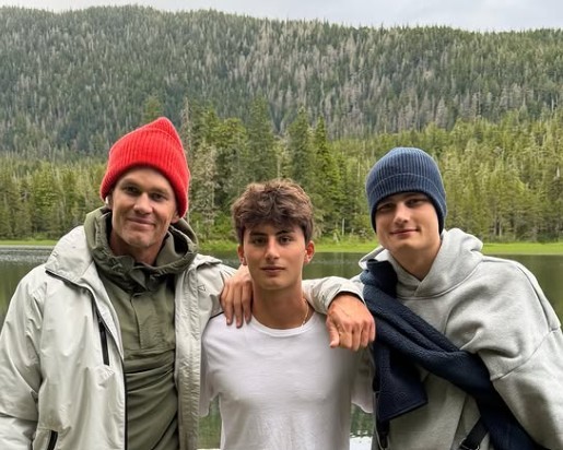 Tom Brady faz ‘viagem da vida’ com filhos de Gisele Bündchen