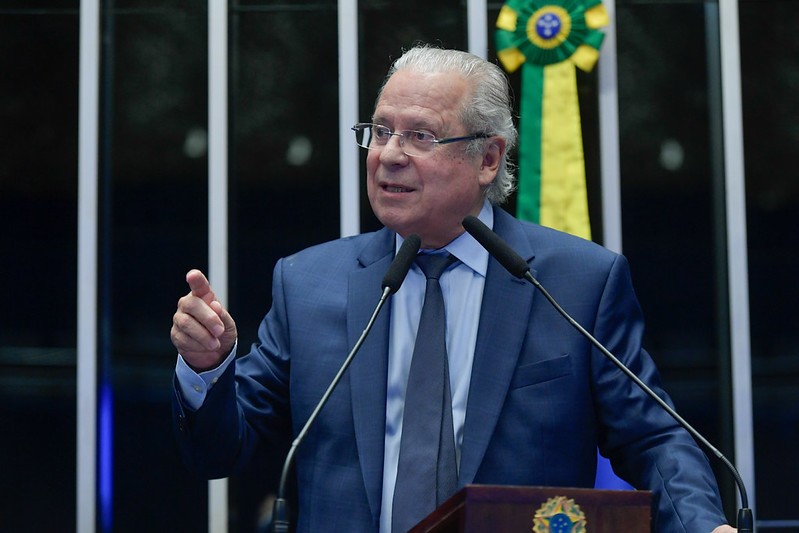 José Dirceu segue milionário, apesar das tempestades vividas na Lava-Jato