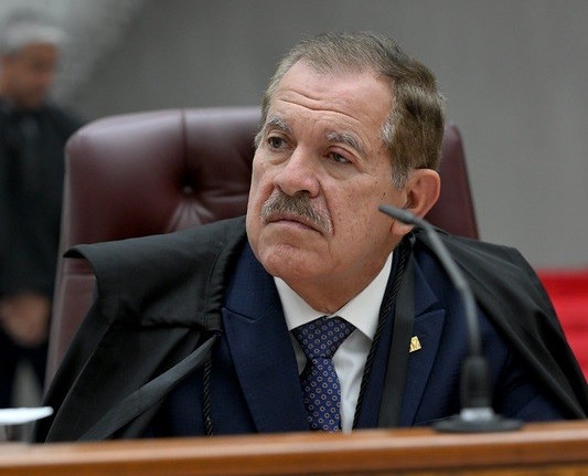 PF vê ‘ingerência’ de senador sobre ministro do STJ