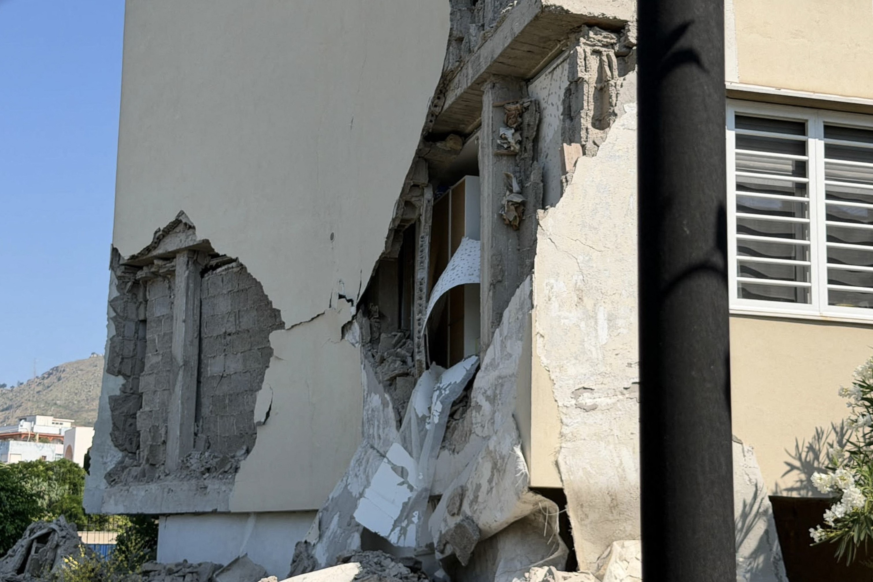 Terremoto no sul da Itália força a evacuação de centenas de pessoas