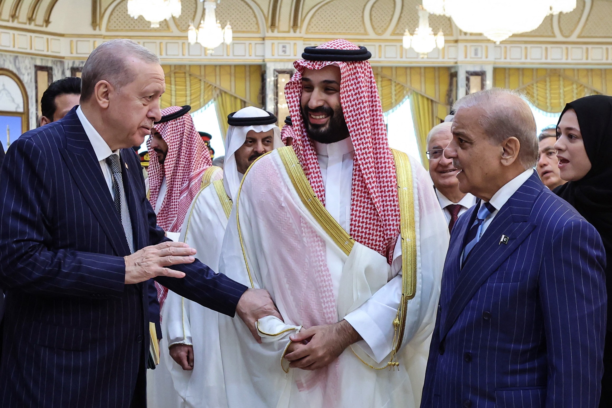 Arábia Saudita, Turquia e Paquistão fecham pacto de defesa mútua em meio a ataques do Irã