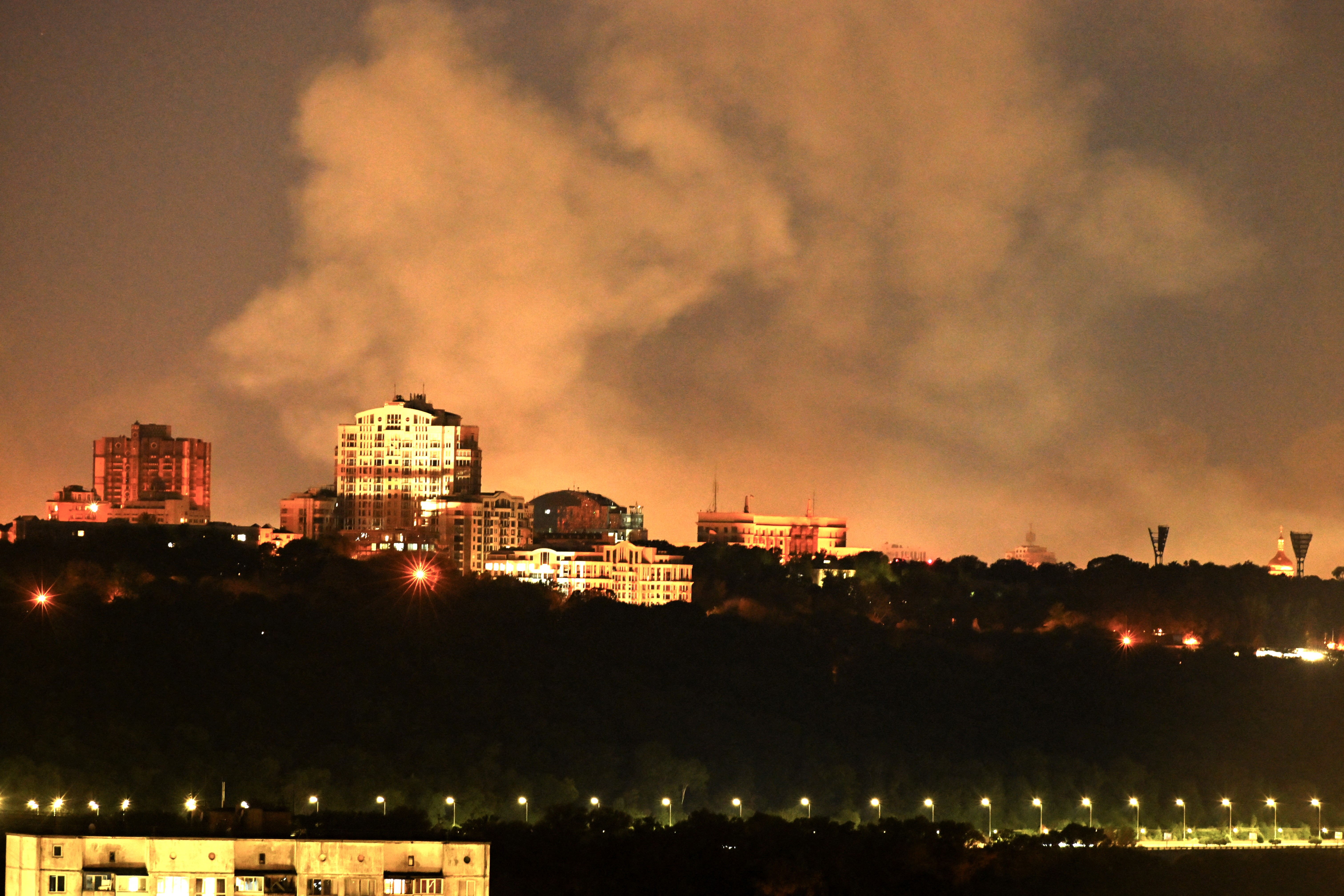 Ataque russo atinge hospital infantil e deixa ao menos 16 mortos em Kiev