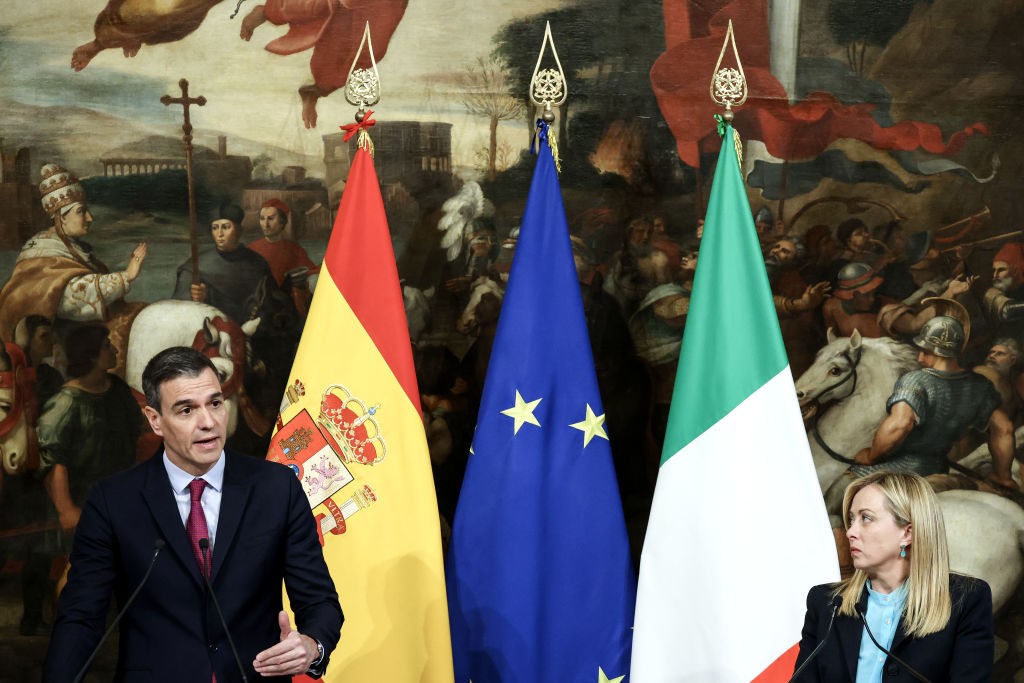 Espanha dá ultimato para Itália suspender controles de fronteira após crise de Ceuta
