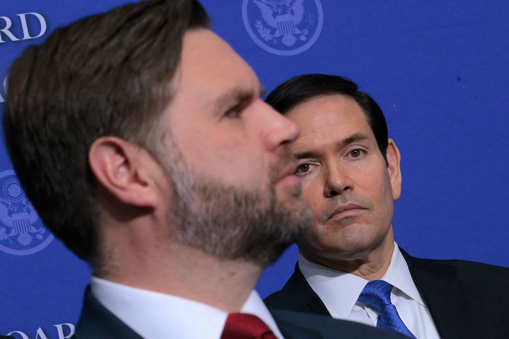 ‘Precisamos eleger J.D. Vance’, diz Trump em meio à disputa sucessória entre seu vice e Rubio