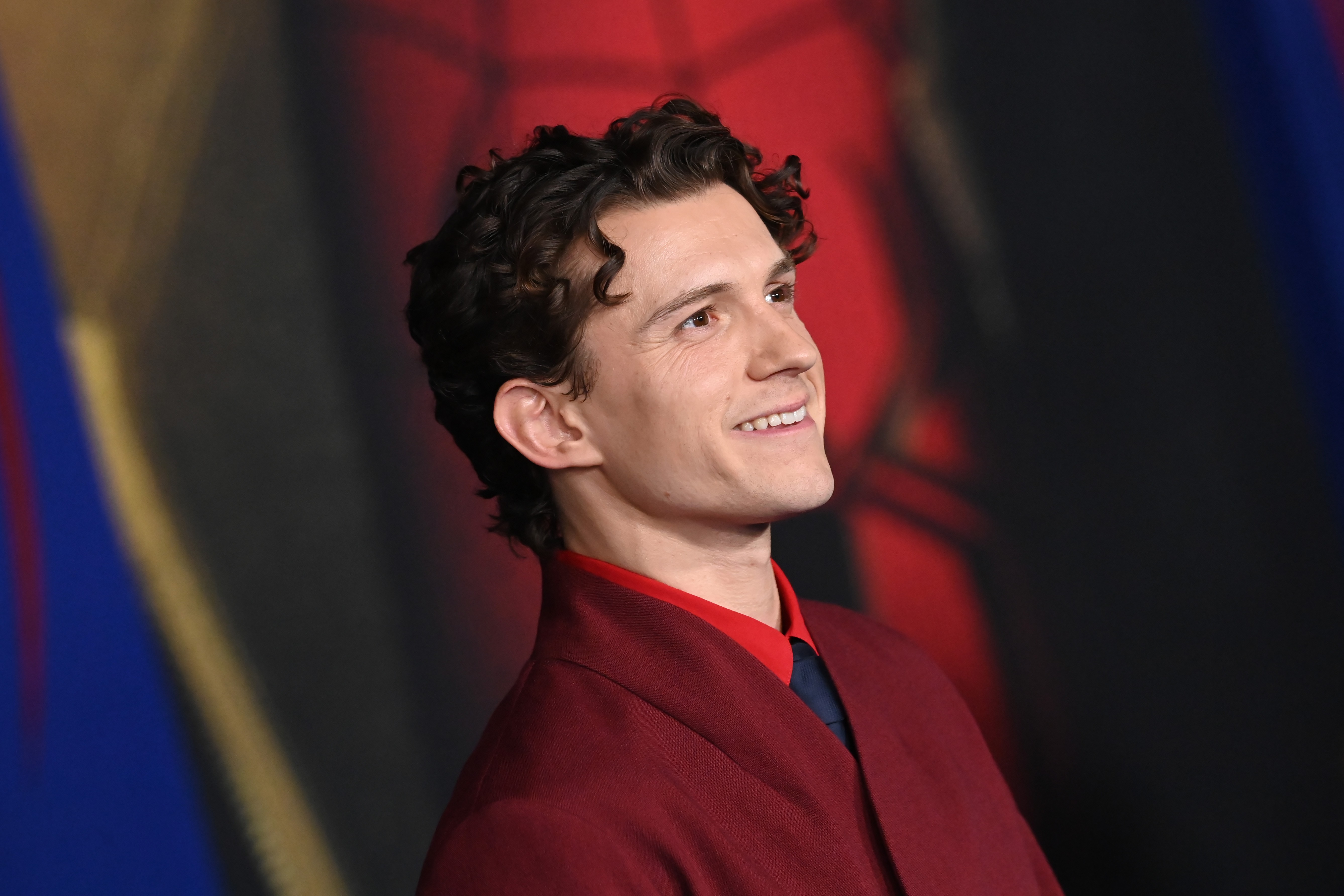 O salário milionário que Tom Holland pode receber por Homem-Aranha: Um Novo Dia