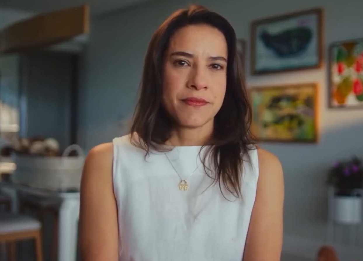 Raquel Lyra aciona polícias contra cartazes difamatórios nas ruas do Recife