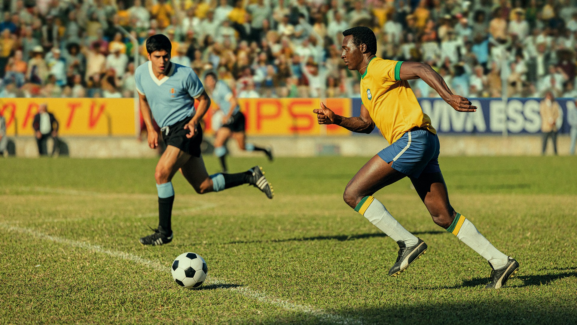 TORCIDA ARTIFICIAL - Brasil 70: nenhum ator esteve nas arquibancadas