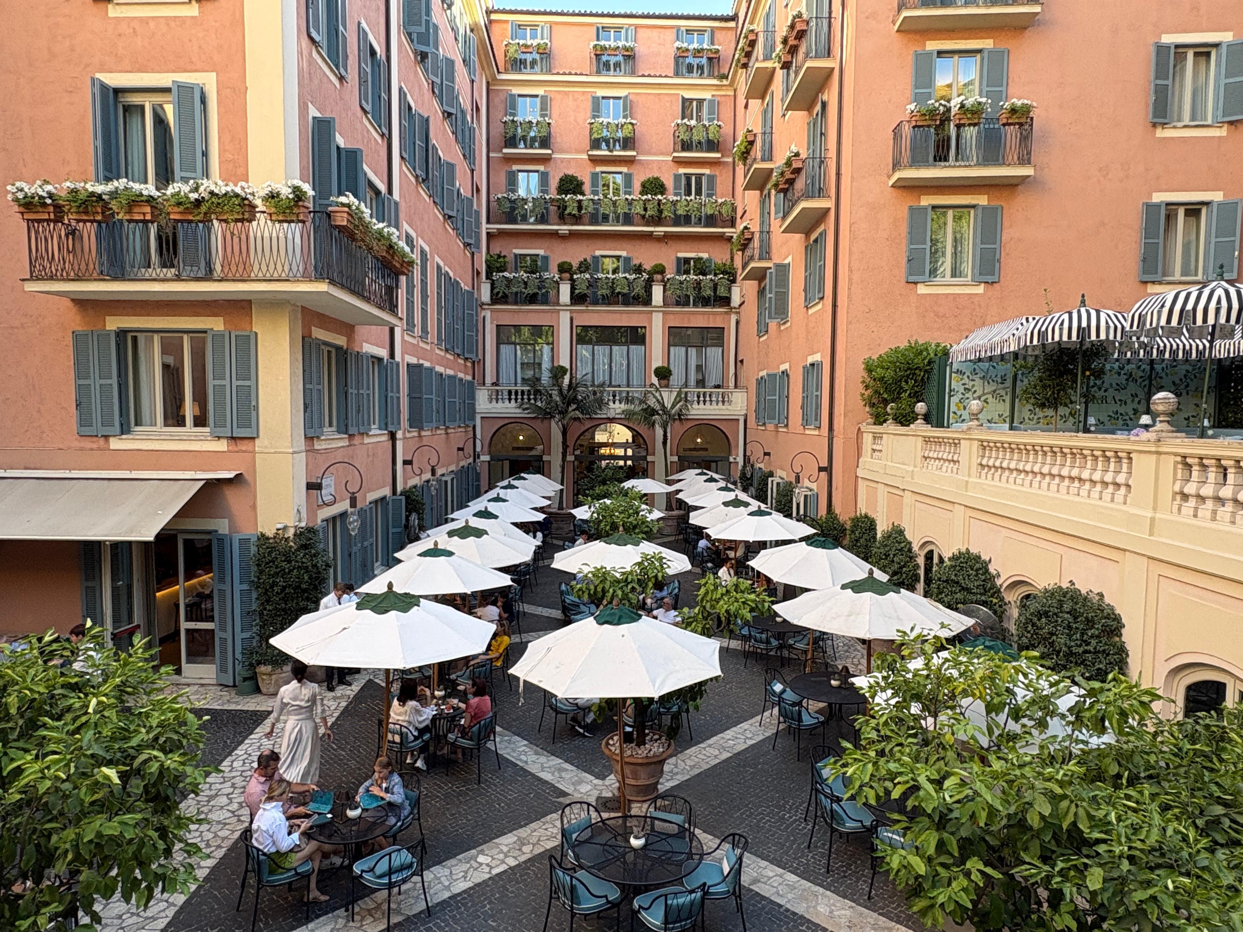 Hotel de Russie: como é se hospedar em um dos maiores ícones de Roma