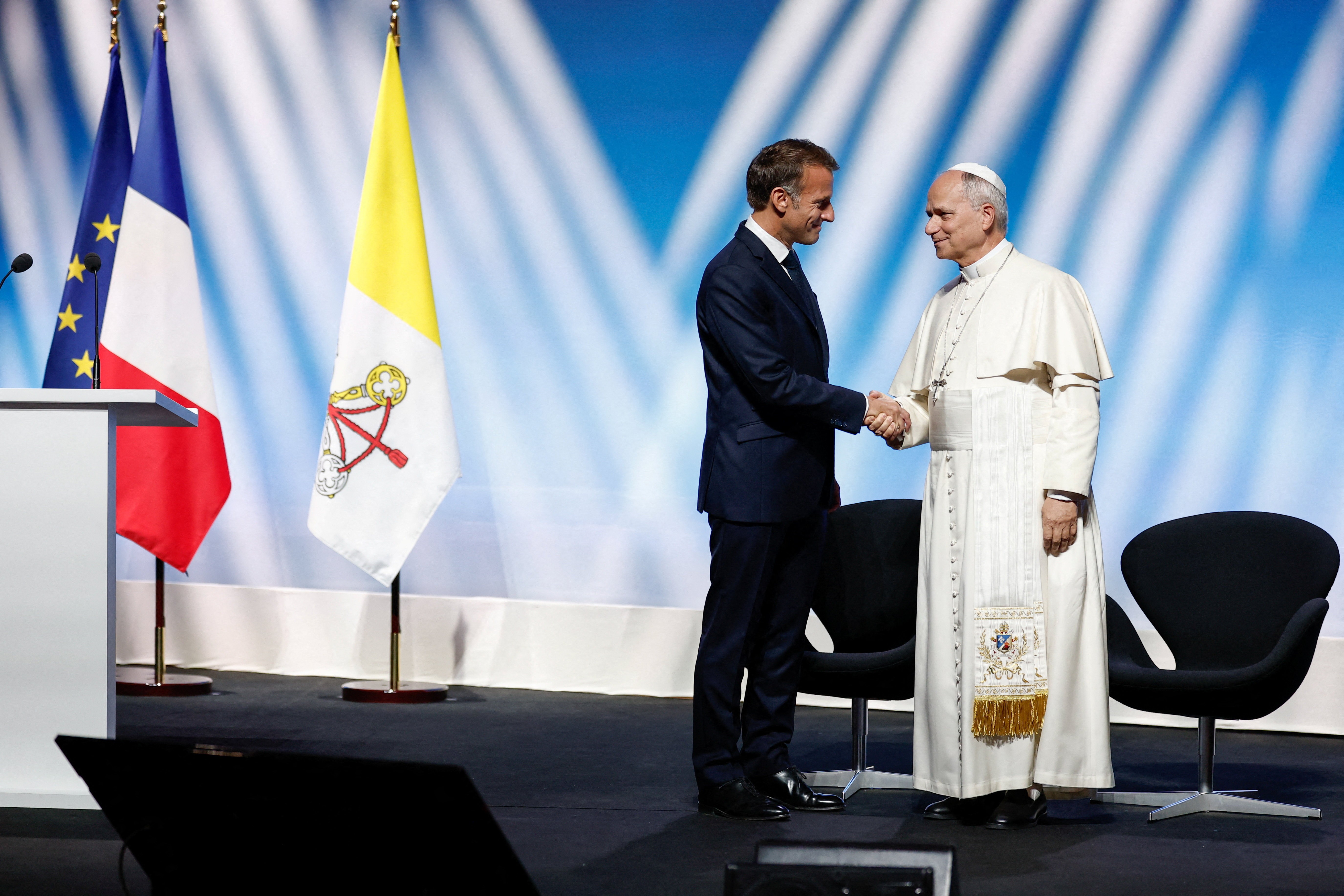 Papa Leão XIV alerta contra rearmamento e pede concessões pela paz na Europa