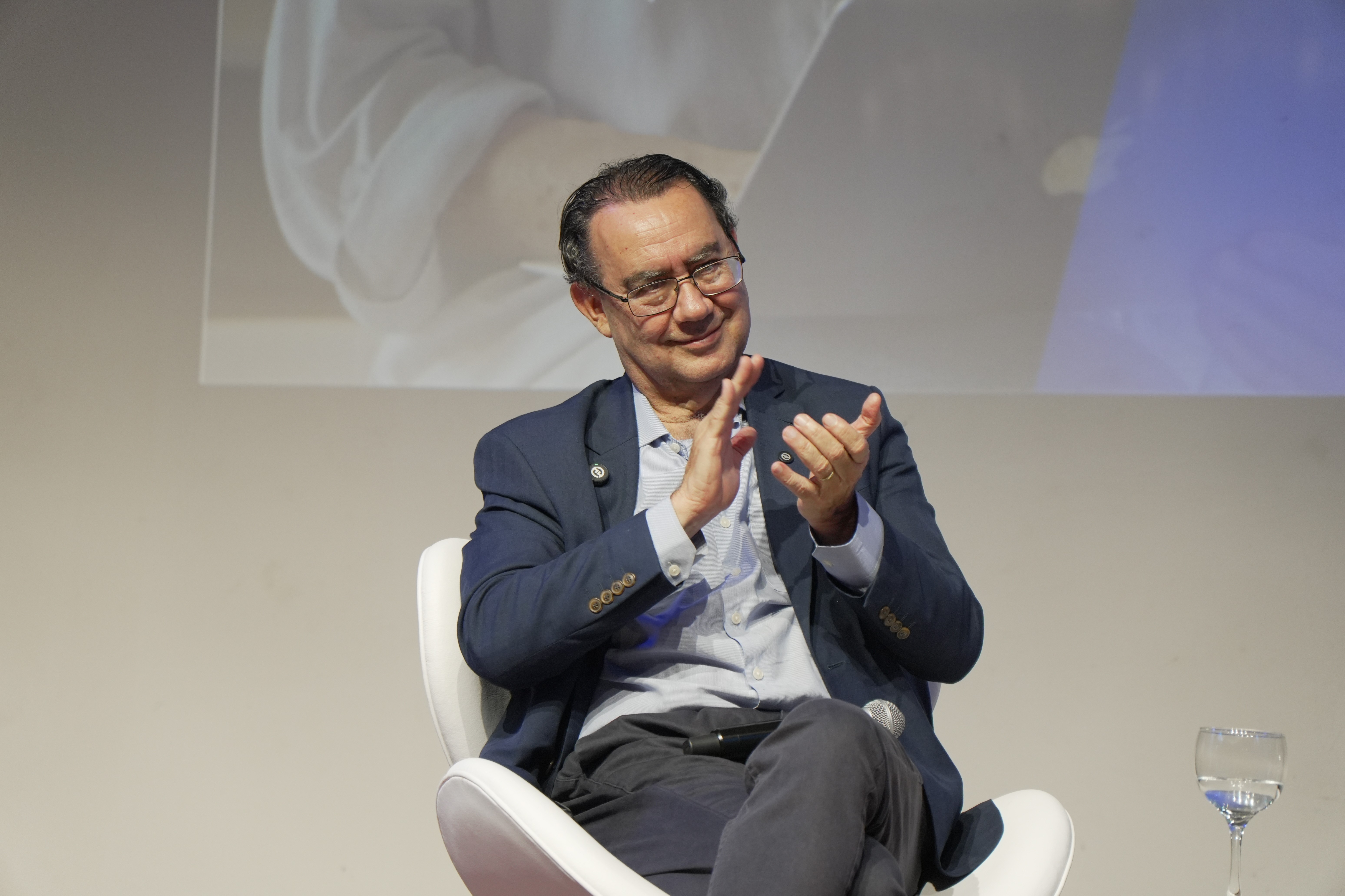 Pesquisa revela as primeiras ‘vítimas’ do crescimento de Augusto Cury nas intenções de voto
