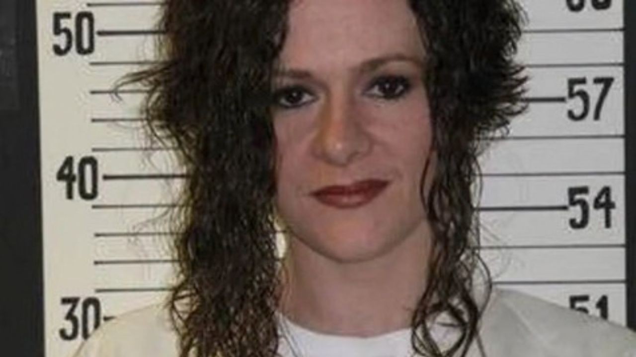 Esta mulher vai ser executada hoje. Mereceria ter a pena comutada?