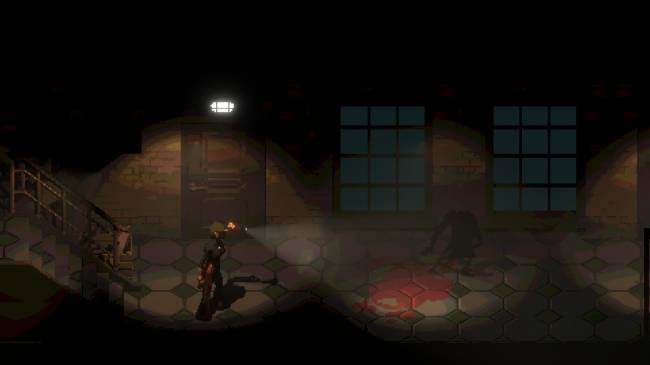Cena de jogo pixelado com personagem segurando uma arma que ilumina um corredor escuro. &Agrave; esquerda, uma escada e, &agrave; direita, um monstro agachado perto de uma po&ccedil;a de sangue. Duas janelas grandes aparecem ao fundo, e uma l&acirc;mpada ilumina o teto. O ch&atilde;o tem um padr&atilde;o de losangos