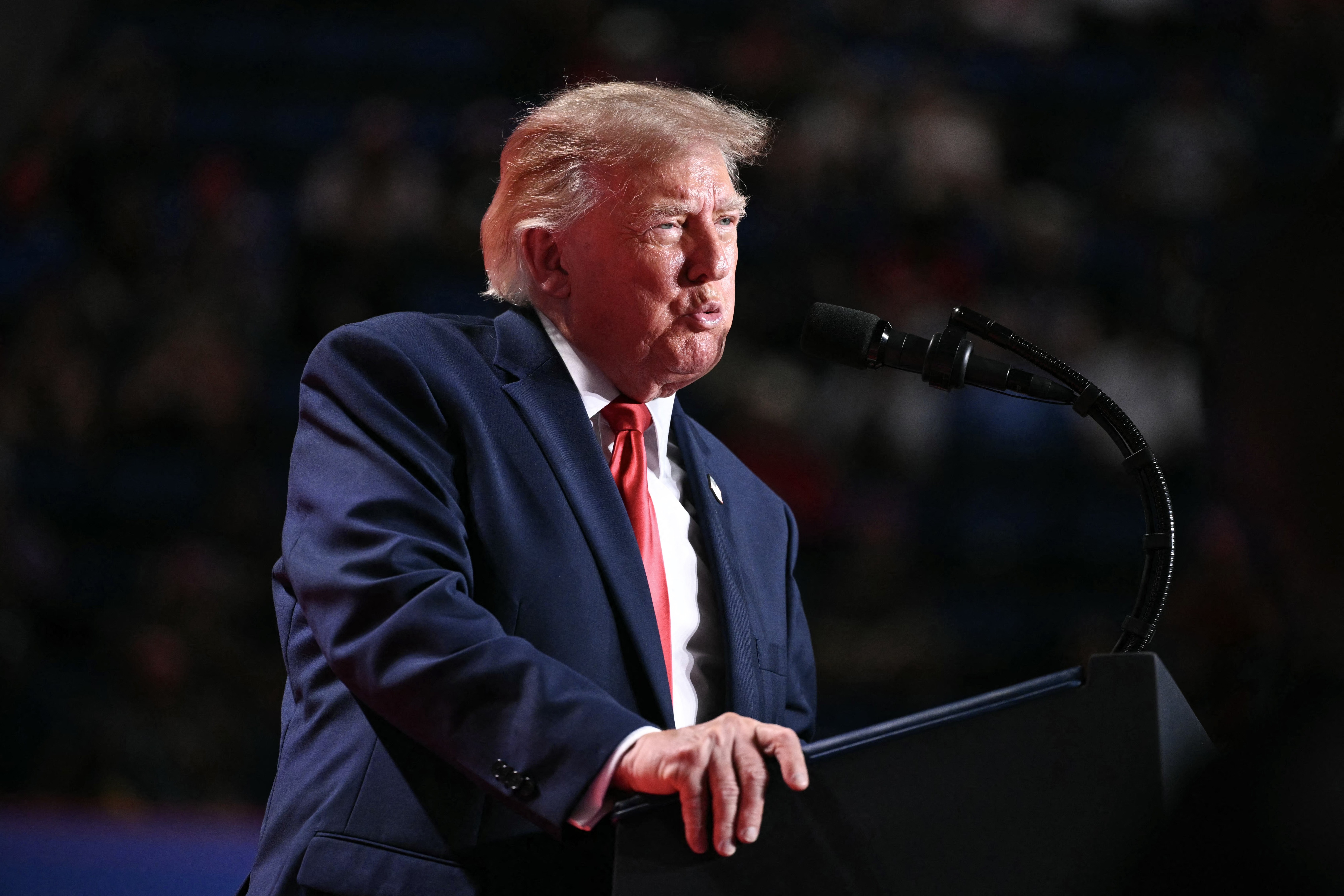 Trump diz que investirá mais de R$ 2 bi no Partido Republicano até eleições