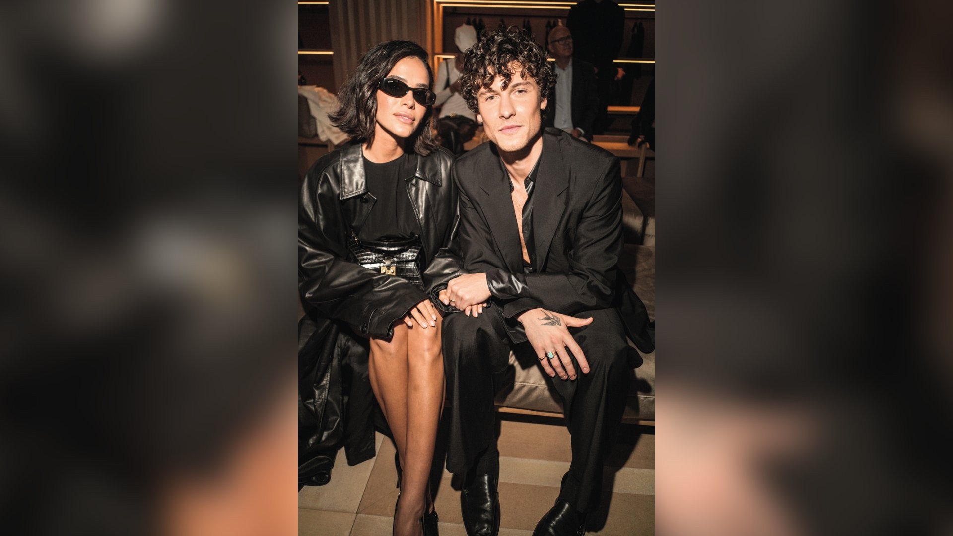O presente de Shawn Mendes que não sai da bolsa de Bruna Marquezine