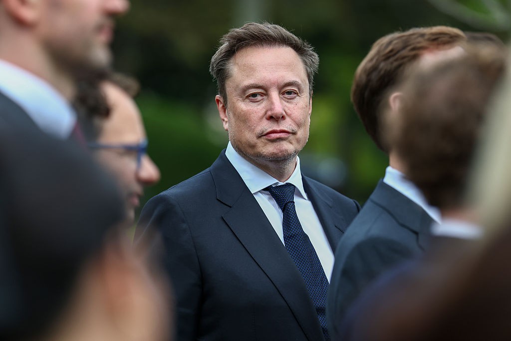 A recente ideia de Elon Musk para a fusão da SpaceX com a Tesla
