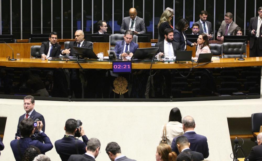 Câmara aprova pacote que amplia limite do MEI e perdoa dívidas
